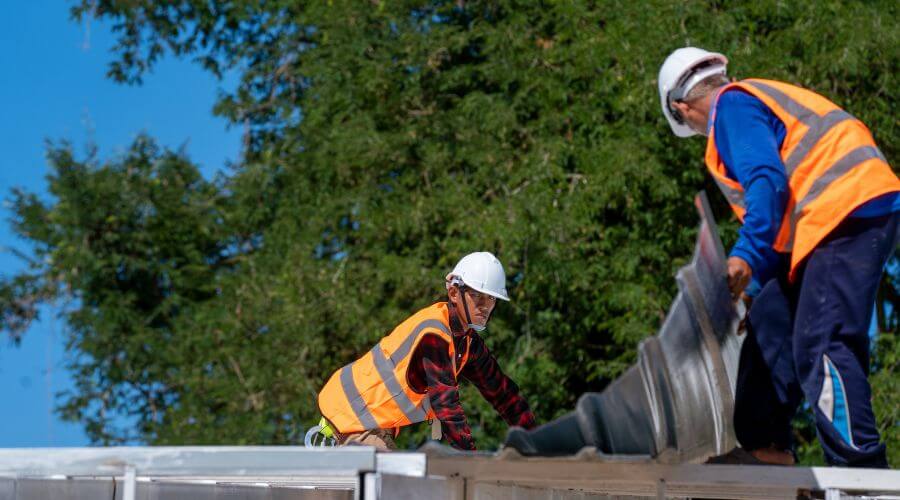 Expert top industrial roofings services in Kempton, IL